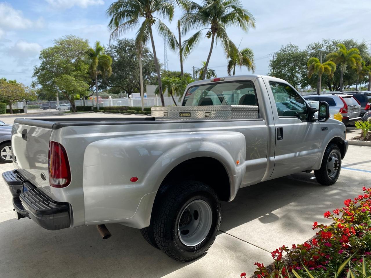 2001 Ford Super Duty F-350 DRW DUALLY XL 1 OWNER LOW MILES 14,269 Pompano Beach FL