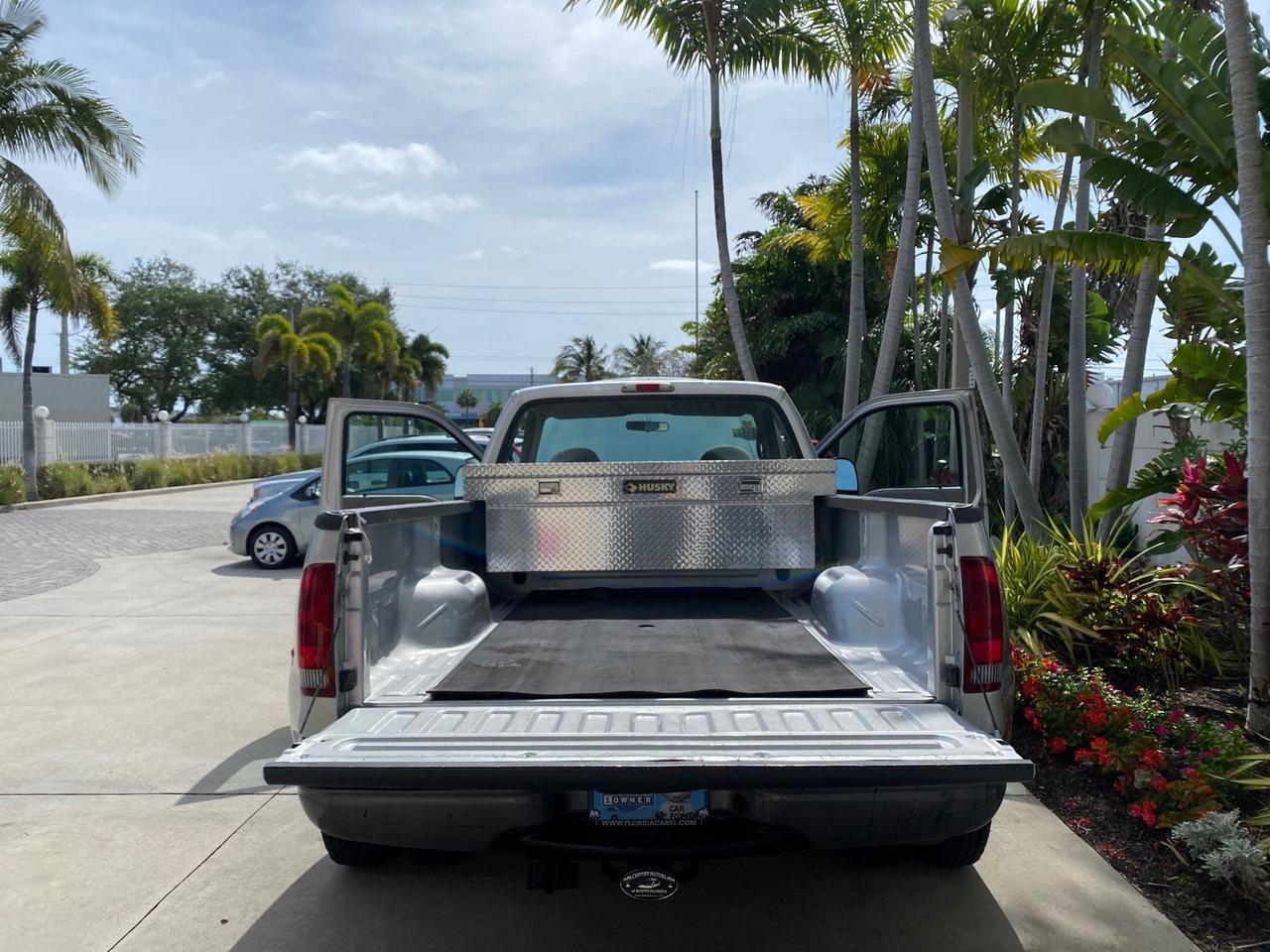 2001 Ford Super Duty F-350 DRW DUALLY XL 1 OWNER LOW MILES 14,269 Pompano Beach FL