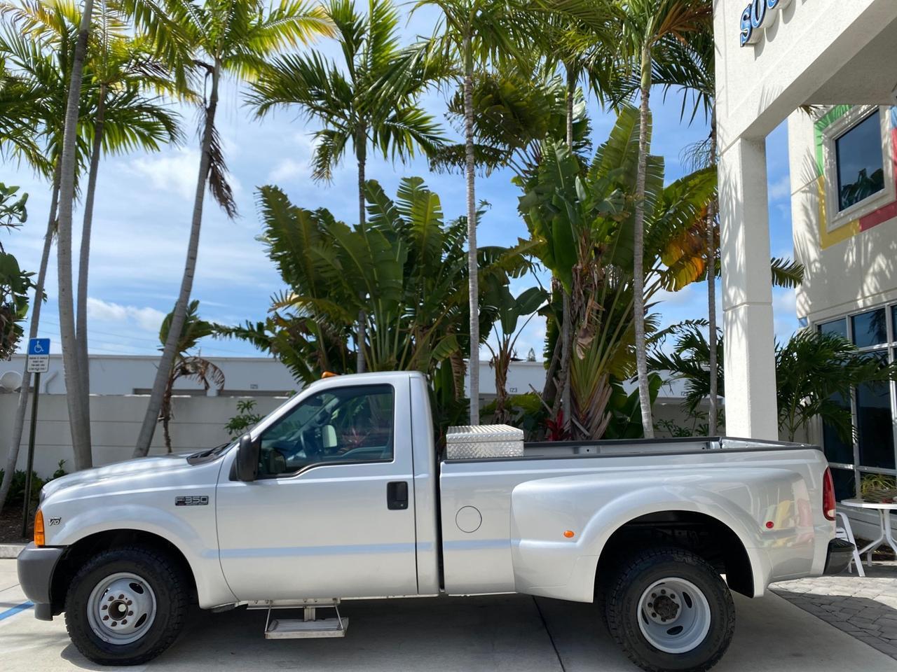 2001 Ford Super Duty F-350 DRW DUALLY XL 1 OWNER LOW MILES 14,269 Pompano Beach FL