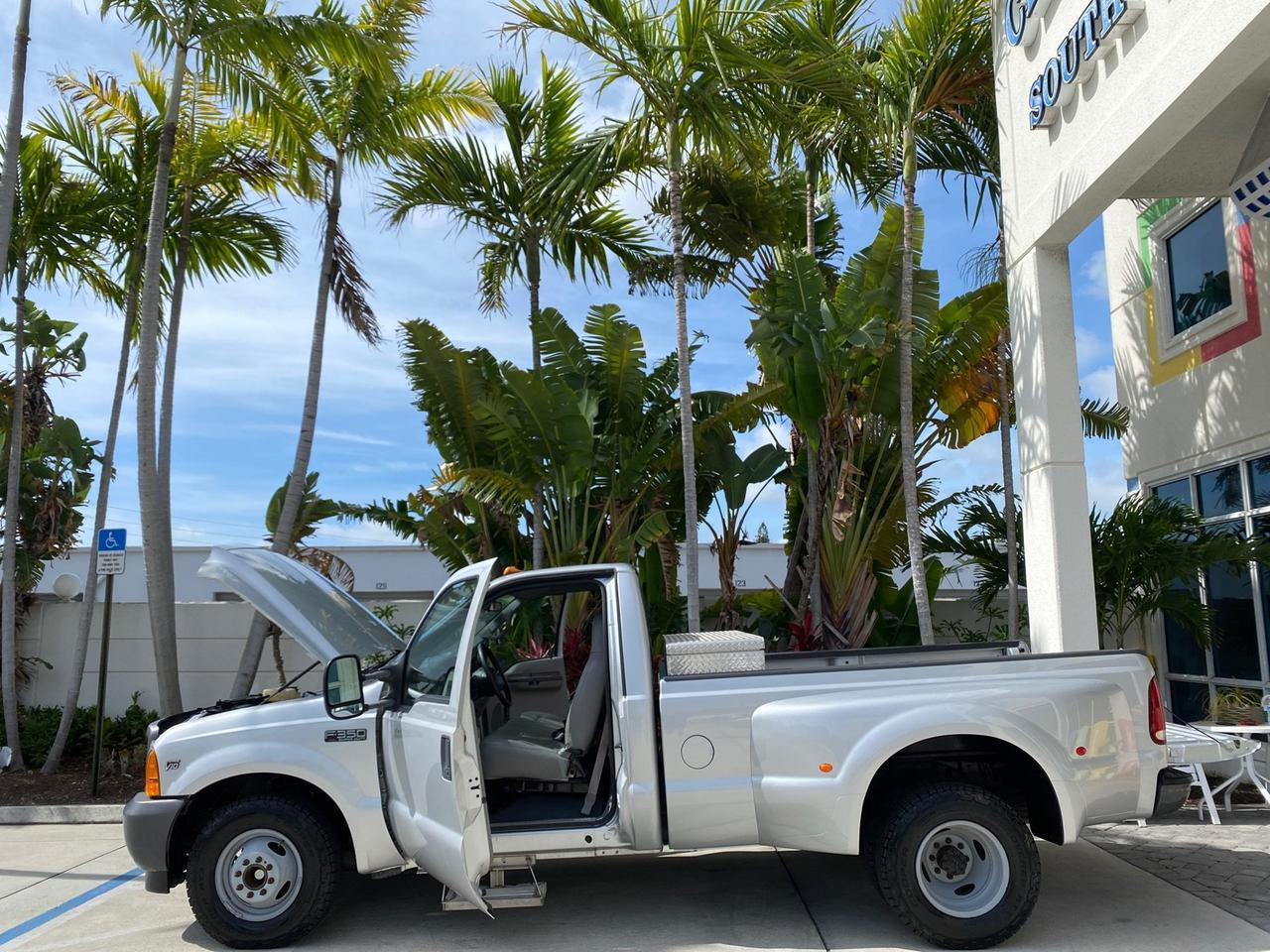 2001 Ford Super Duty F-350 DRW DUALLY XL 1 OWNER LOW MILES 14,269 Pompano Beach FL