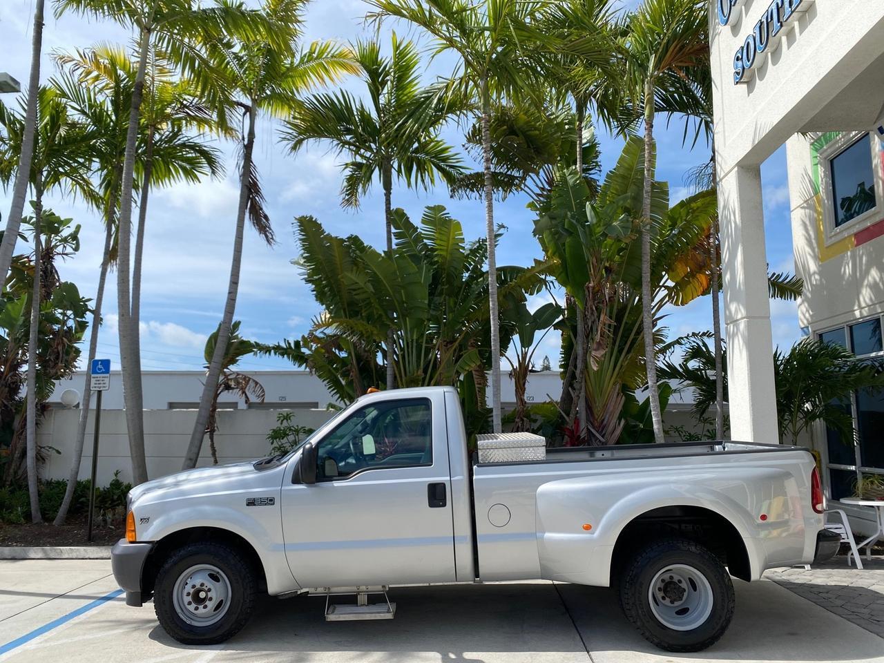 2001 Ford Super Duty F-350 DRW DUALLY XL 1 OWNER LOW MILES 14,269 Pompano Beach FL