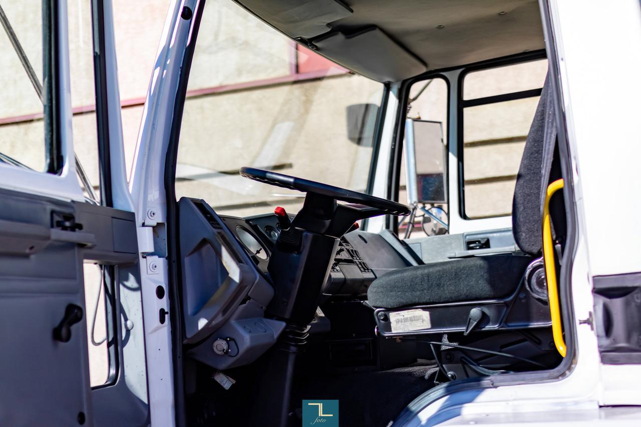 2001 Freightliner FC 70 Cargo Van Cummins Diesel Red Deer AB