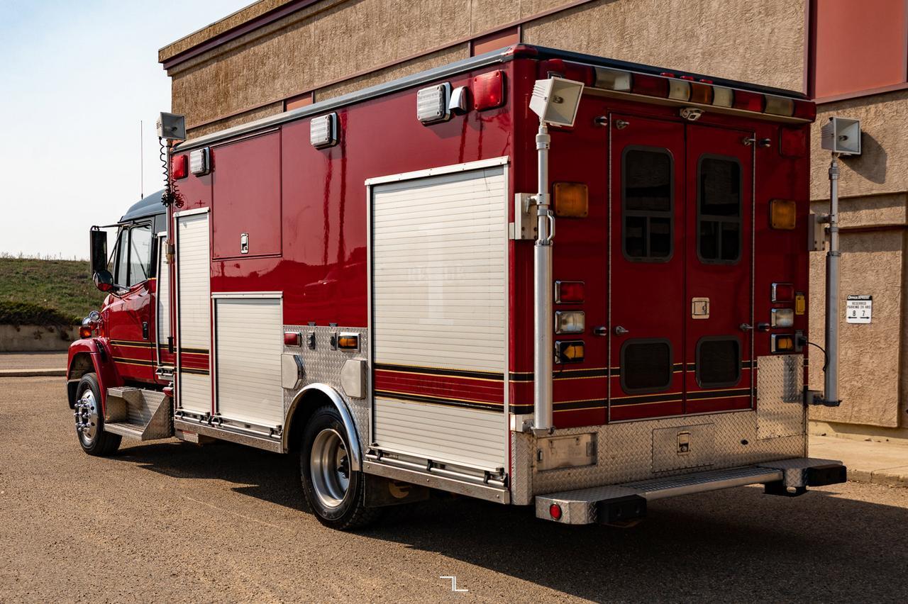 2001 Freightliner FL60 Rescue Mechanics Box Red Deer AB