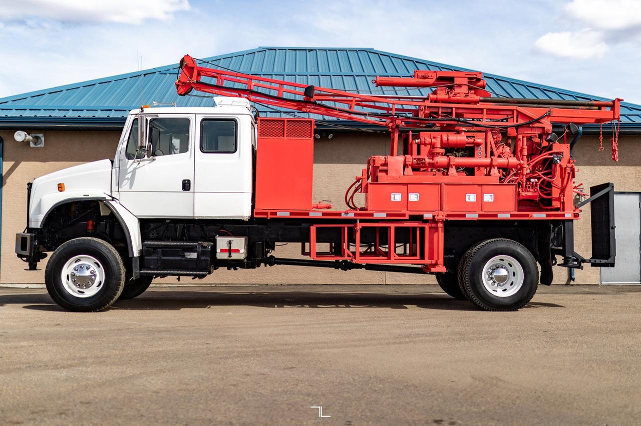 2001 Freightliner FL80 4x4 Auger/Drill Derrick Truck Red Deer AB
