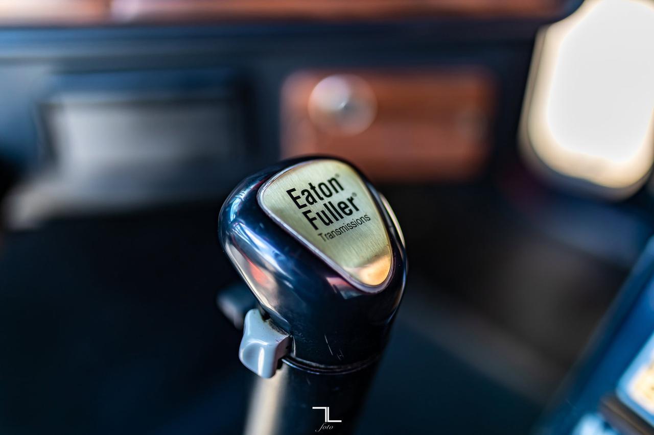 2001 Freightliner FLD 120 T/A Fuel Truck Diesel Red Deer AB