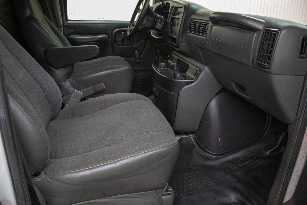 2001 GMC Savana G1500 SL Cargo Van Red Deer AB