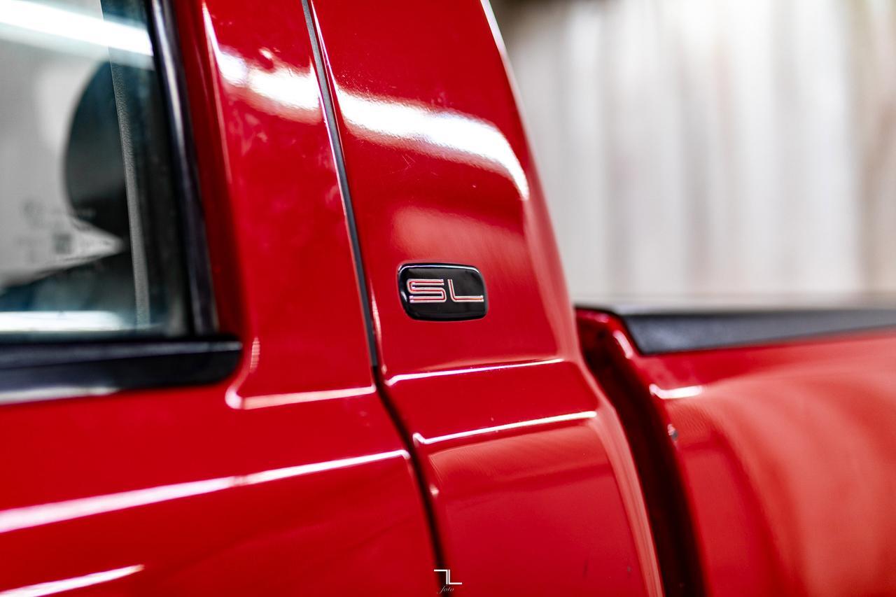 2001 GMC Sierra 1500 4x2 Reg Cab SL Short Box Red Deer AB