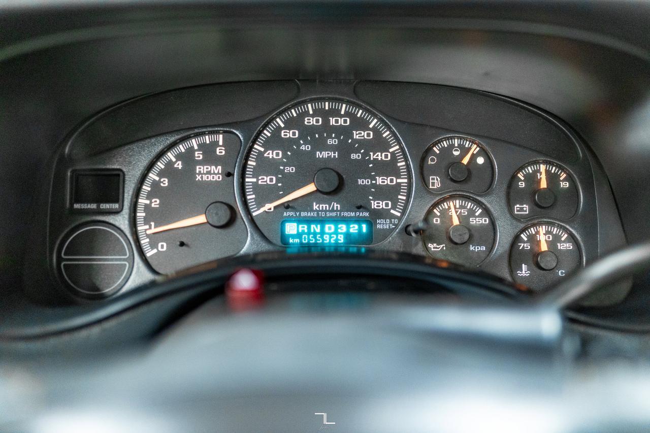 2001 GMC Sierra 1500 4x2 Reg Cab SL Short Box Red Deer AB