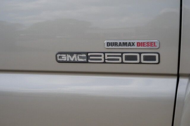2001 GMC Sierra 3500 SLE 4X4 / DRW / ALLISON / Duramax Turbodiesel! High Point NC