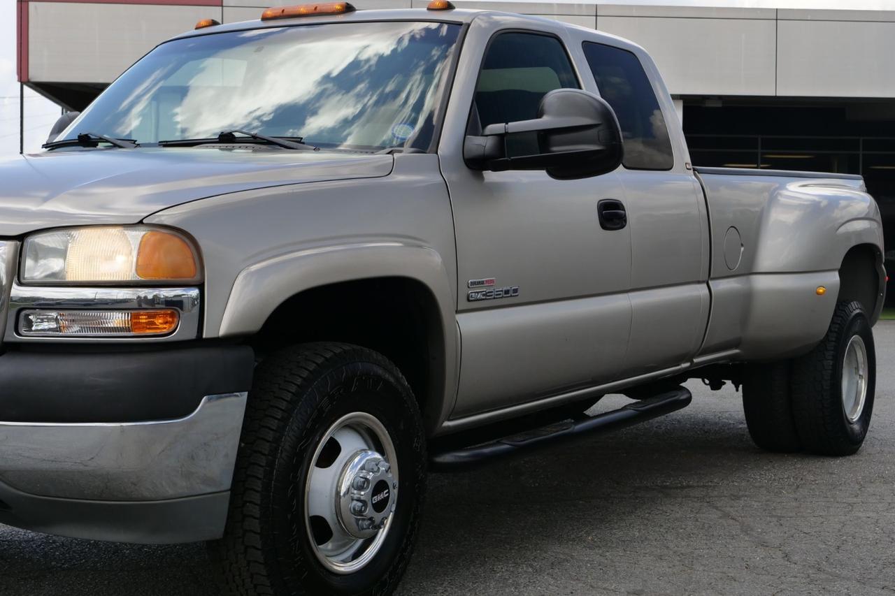 2001 GMC Sierra 3500 SLE 4X4 / DRW / ALLISON / Duramax Turbodiesel! High Point NC