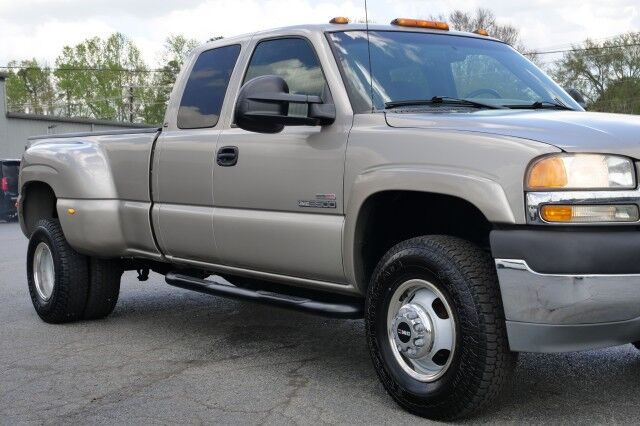 2001 GMC Sierra 3500 SLE 4X4 / DRW / ALLISON / Duramax Turbodiesel! High Point NC