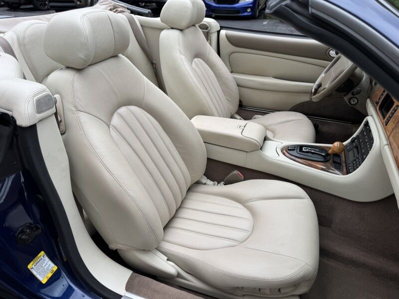 2001 Jaguar XK8 Willow Grove PA