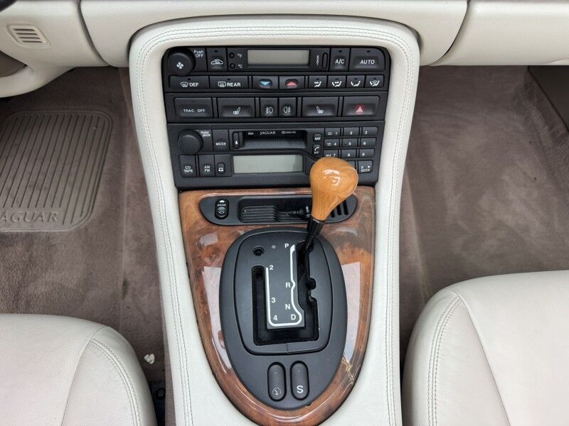 2001 Jaguar XK8 Willow Grove PA