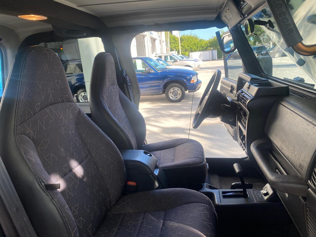 2001 Jeep Wrangler AUTO AC LOW MILES 77,760 HARD TOP Pompano Beach FL