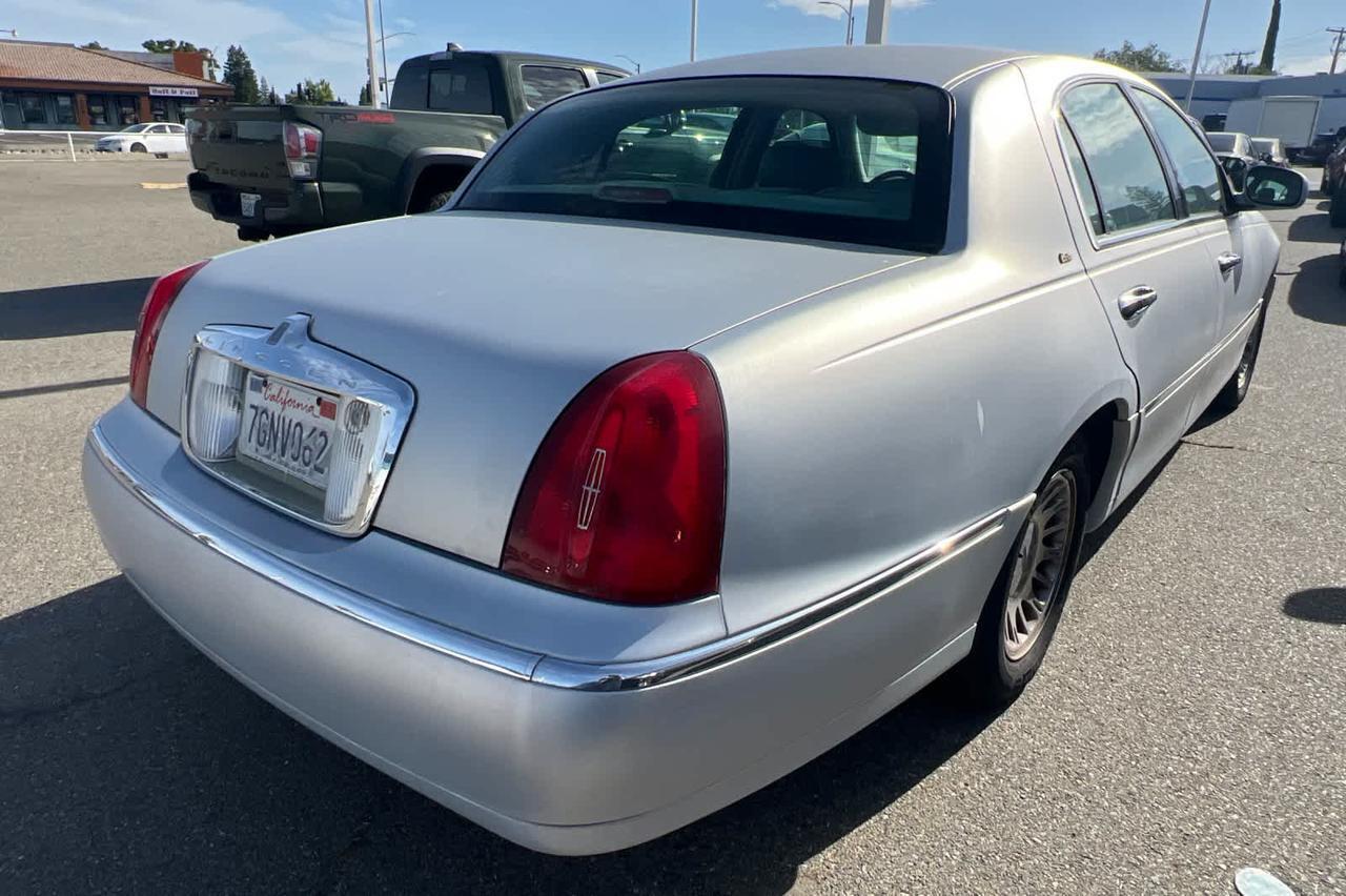 2001 Lincoln Town Car Cartier Roseville CA