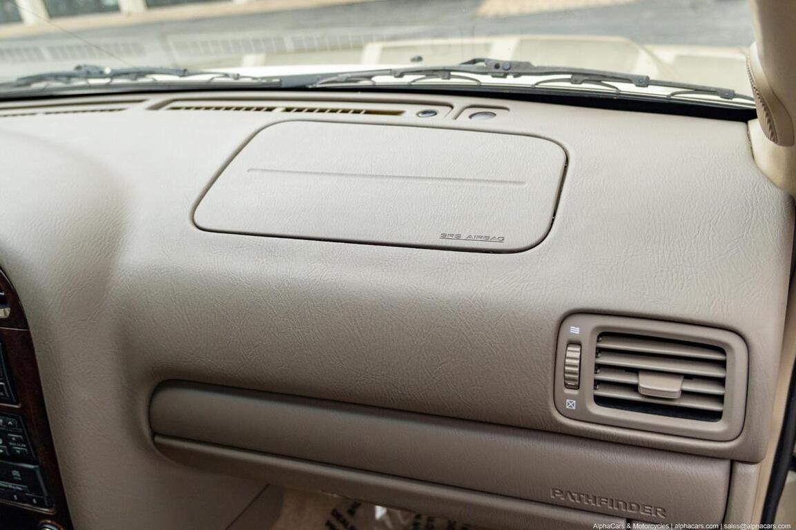2001 Nissan Pathfinder LE 4WD Boston MA