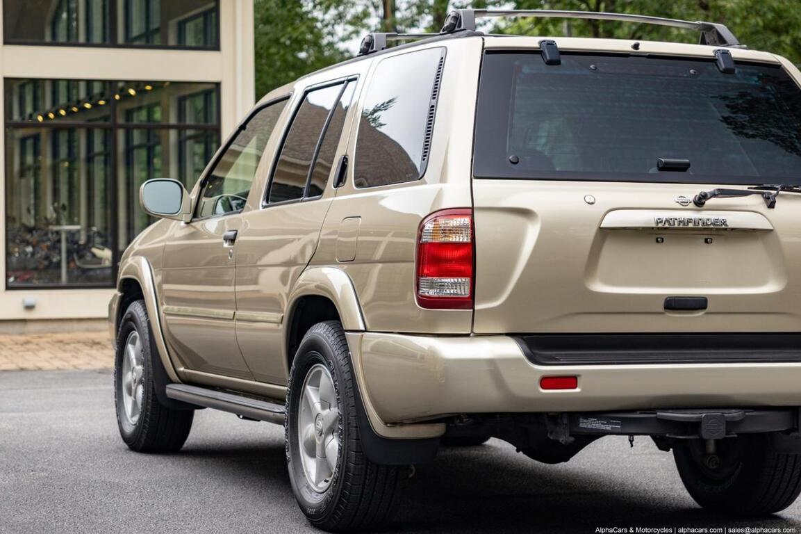 2001 Nissan Pathfinder LE 4WD Boston MA