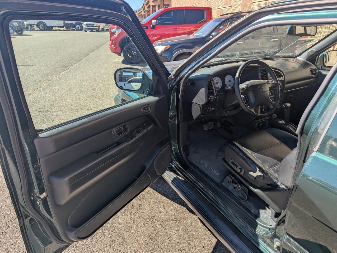 2001 Nissan Pathfinder LE Grand Junction CO