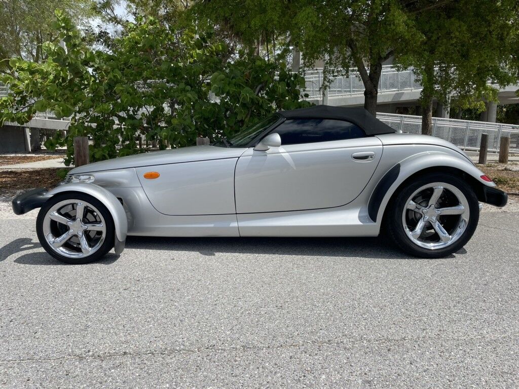 2001 Plymouth Prowler PROWLER~MINT~CLEAN CARFAX~UPGRADED STEREO SYSTEM~NEWER TIRES~VIEW BY APPOINTMENT ONLY~ONLINE FINANCE AND SHIPPING AVAILABLE!!!! Sarasota FL