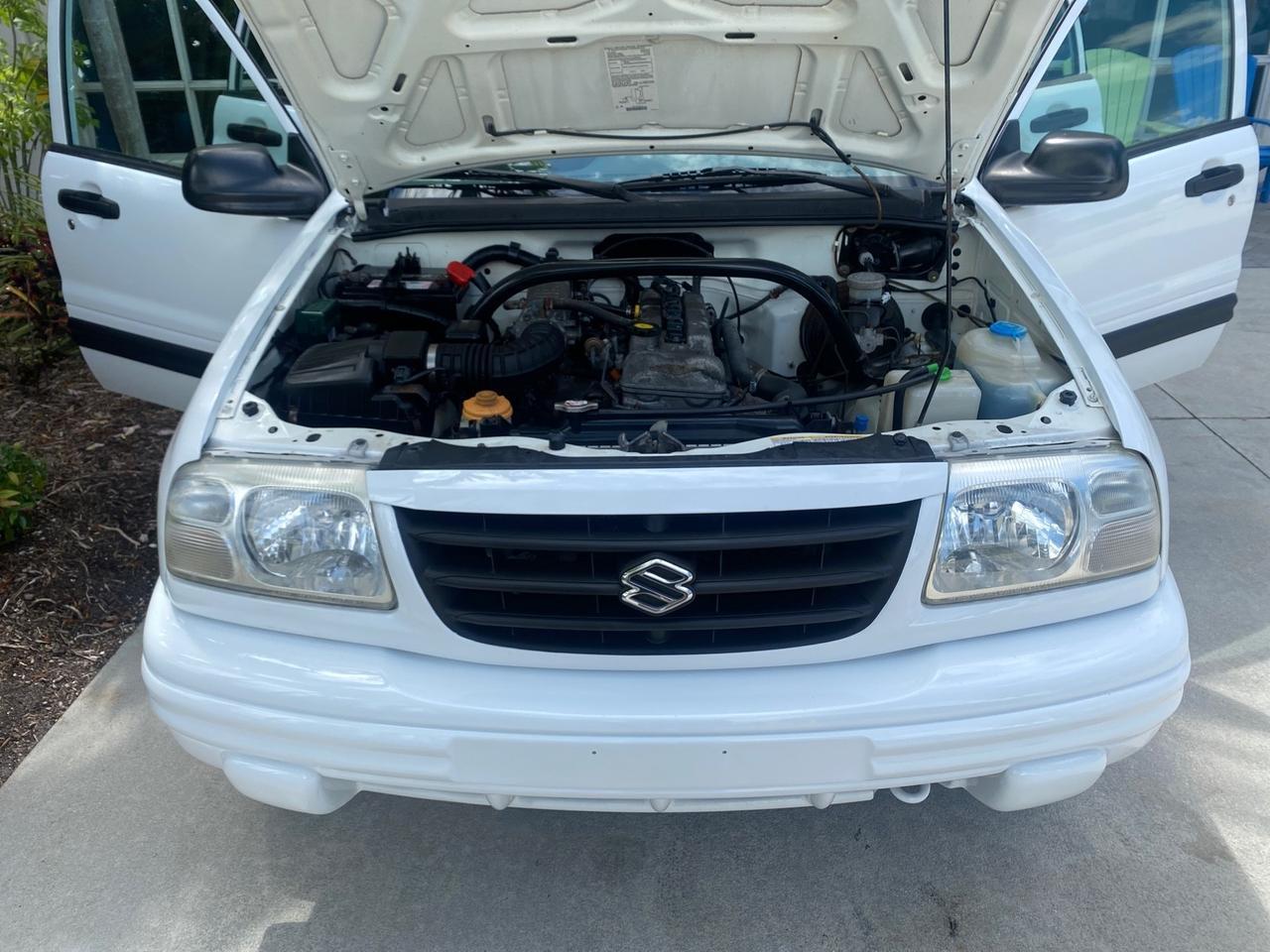 2001 Suzuki Vitara JLS LOW 35,130 1 OWNER Pompano Beach FL