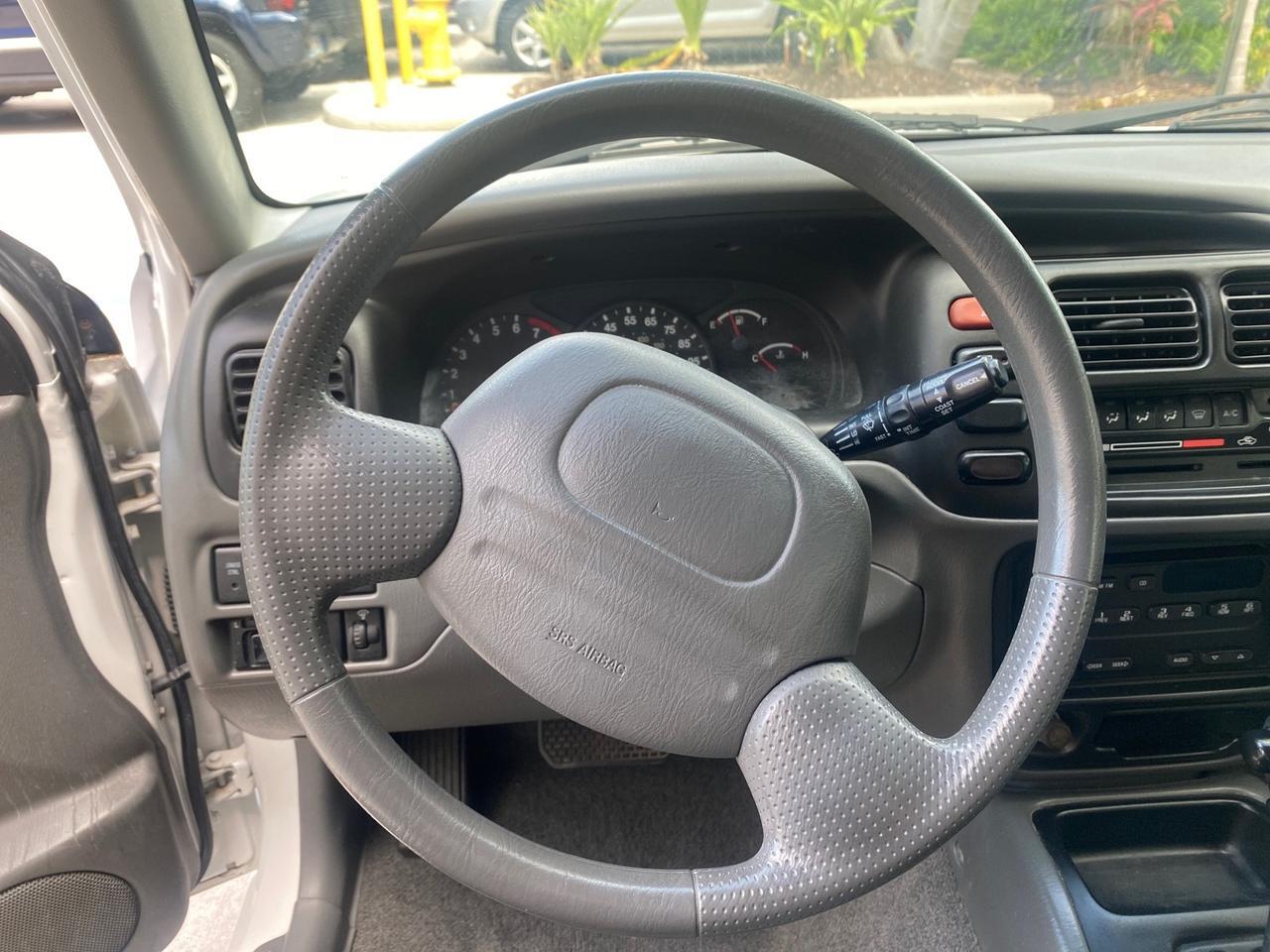 2001 Suzuki Vitara JLS LOW 35,130 1 OWNER Pompano Beach FL