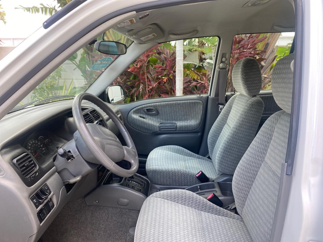 2001 Suzuki Vitara JLS LOW 35,130 1 OWNER Pompano Beach FL