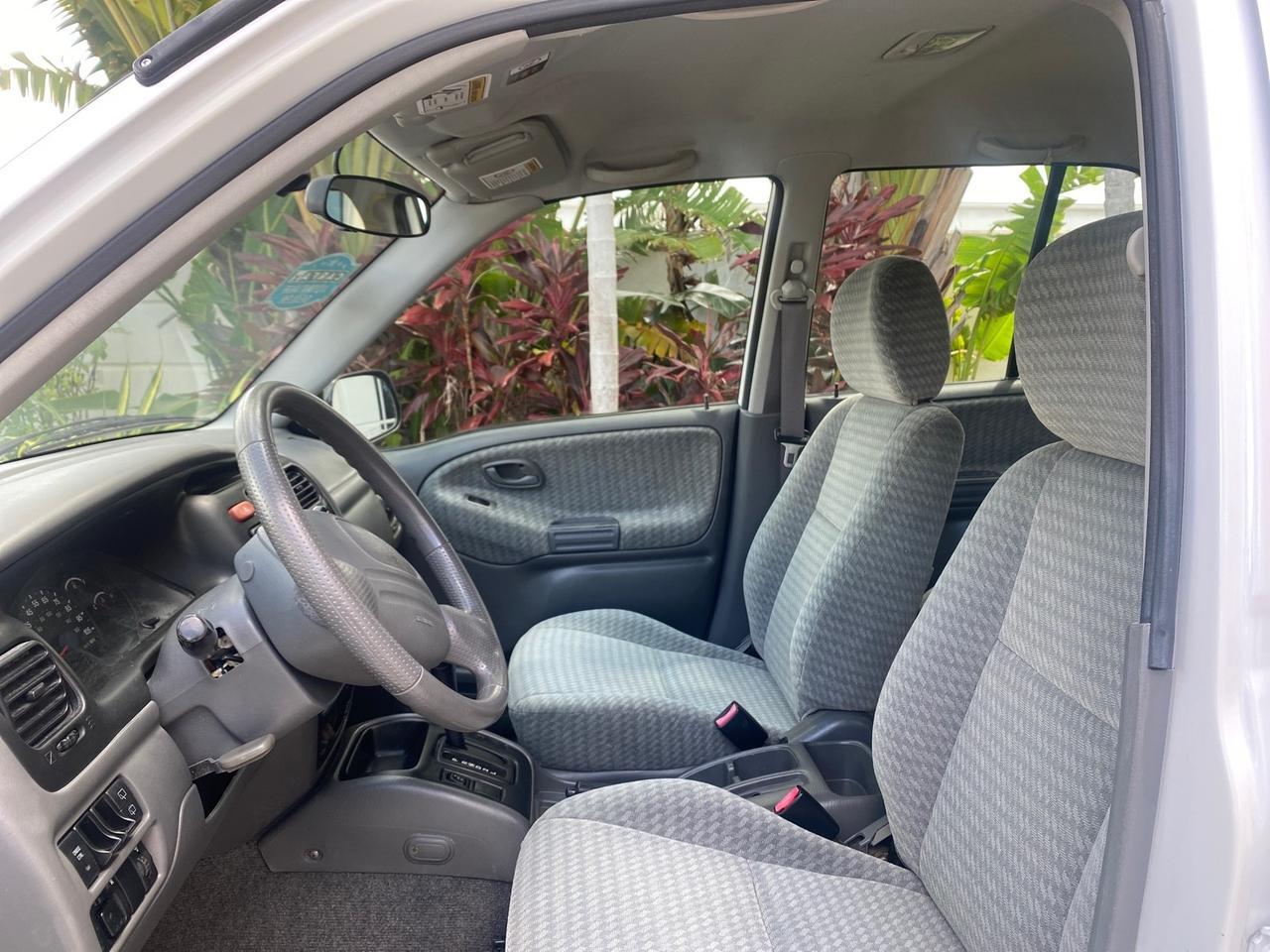 2001 Suzuki Vitara JLS LOW 35,130 1 OWNER Pompano Beach FL