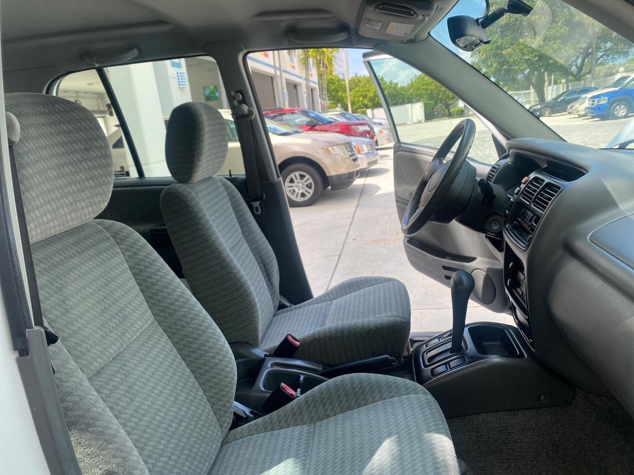 2001 Suzuki Vitara JLS LOW 35,130 1 OWNER Pompano Beach FL