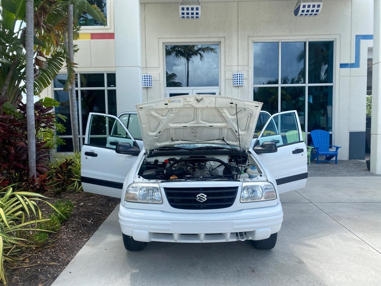 2001 Suzuki Vitara JLS LOW 35,130 1 OWNER Pompano Beach FL