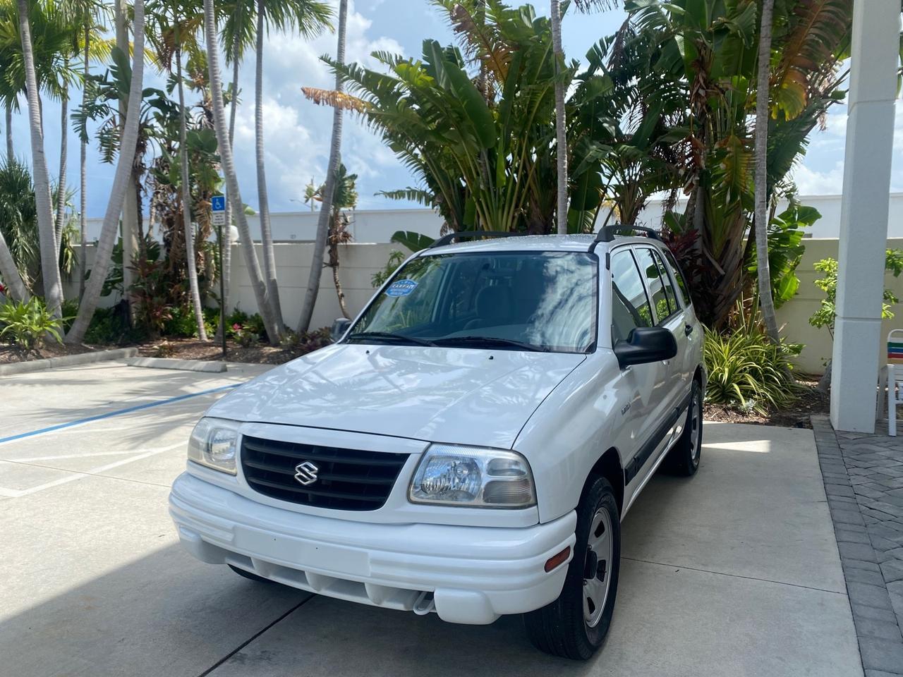 2001 Suzuki Vitara JLS LOW 35,130 1 OWNER Pompano Beach FL