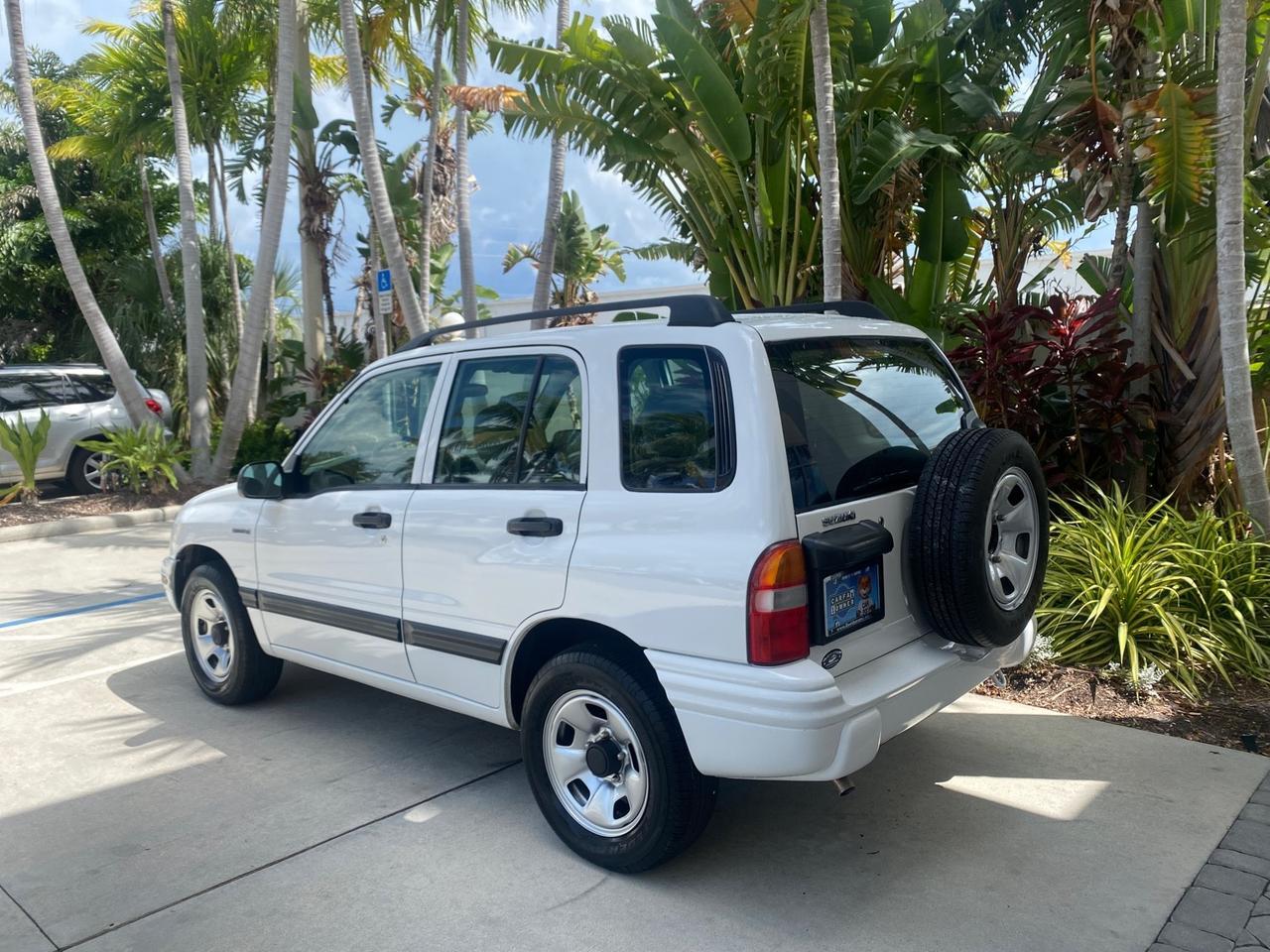 2001 Suzuki Vitara JLS LOW 35,130 1 OWNER Pompano Beach FL