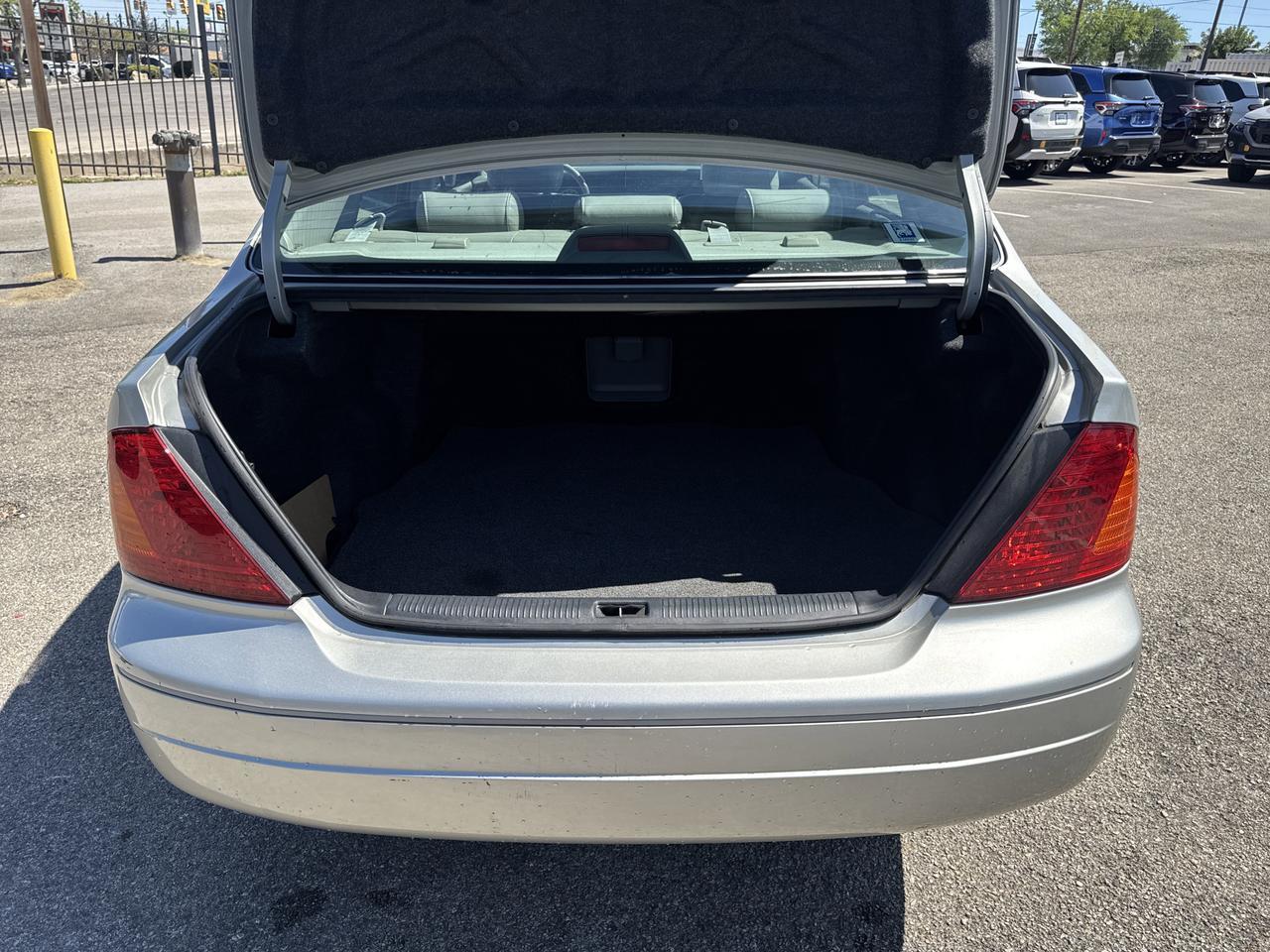 2001 Toyota Avalon XL San Antonio TX