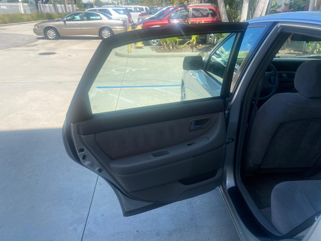 2001 Toyota Avalon XLS w/Bucket Seats LOW MILES 60,208 Pompano Beach FL
