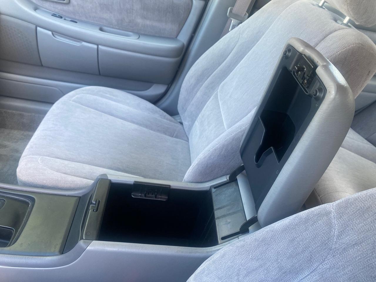 2001 Toyota Avalon XLS w/Bucket Seats LOW MILES 60,208 Pompano Beach FL