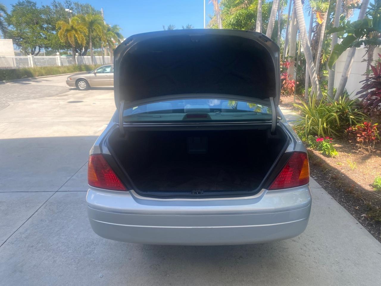 2001 Toyota Avalon XLS w/Bucket Seats LOW MILES 60,208 Pompano Beach FL
