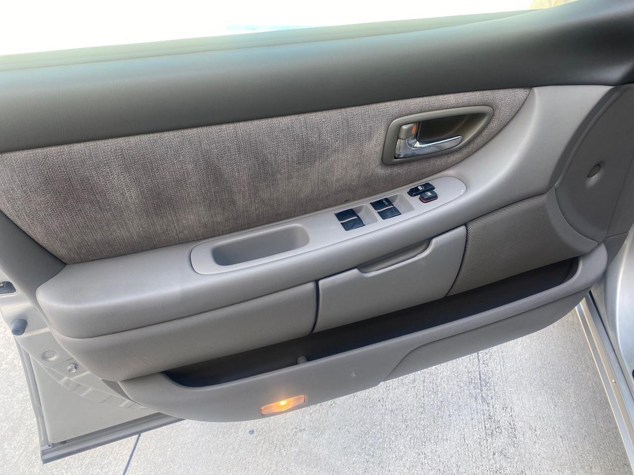 2001 Toyota Avalon XLS w/Bucket Seats LOW MILES 60,208 Pompano Beach FL