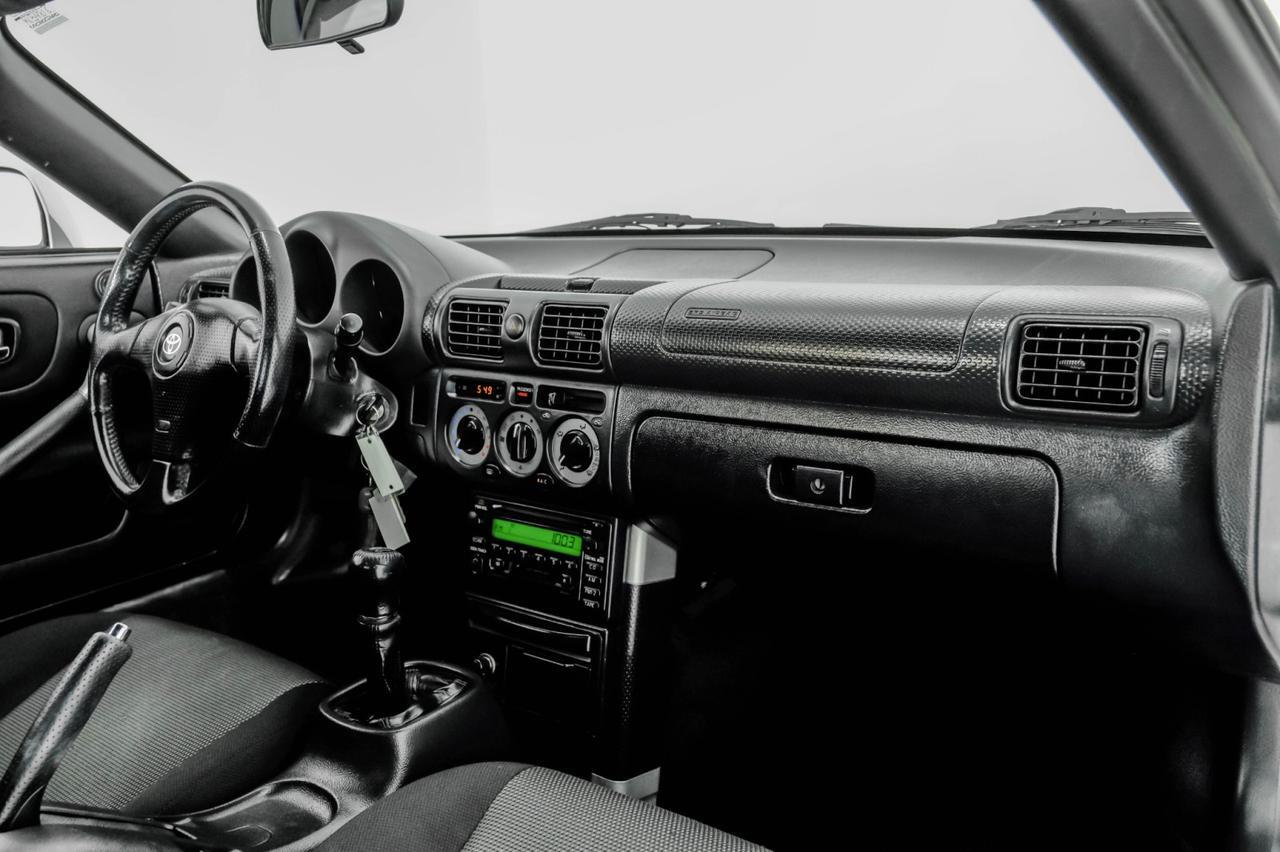 2001 Toyota MR2 Spyder LEATHER STEERING WHEEL REMOTE KEYLESS ENTRY POWER EQUIPMENT ALLOY WHEELS Carrollton TX