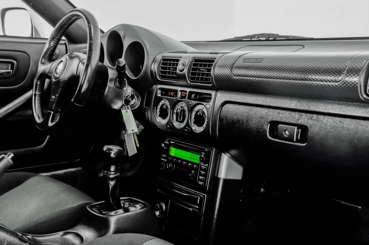 2001 Toyota MR2 Spyder LEATHER STEERING WHEEL REMOTE KEYLESS ENTRY POWER EQUIPMENT ALLOY WHEELS Carrollton TX