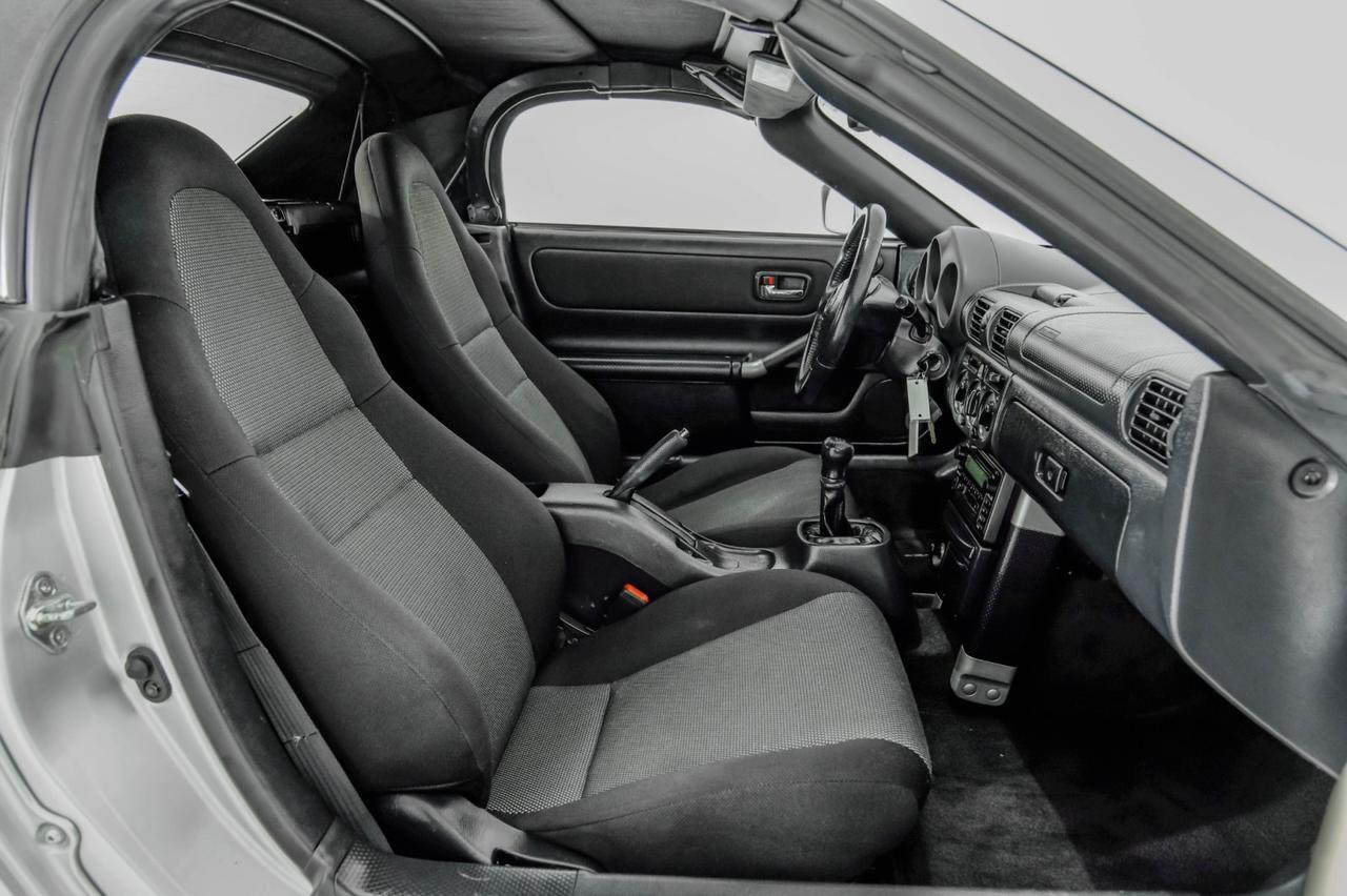 2001 Toyota MR2 Spyder LEATHER STEERING WHEEL REMOTE KEYLESS ENTRY POWER EQUIPMENT ALLOY WHEELS Carrollton TX