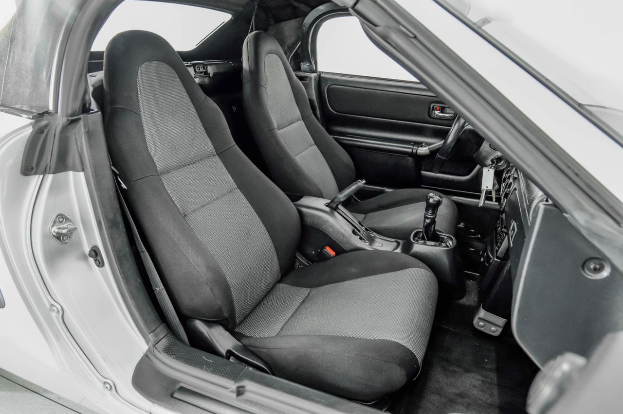 2001 Toyota MR2 Spyder LEATHER STEERING WHEEL REMOTE KEYLESS ENTRY POWER EQUIPMENT ALLOY WHEELS Carrollton TX