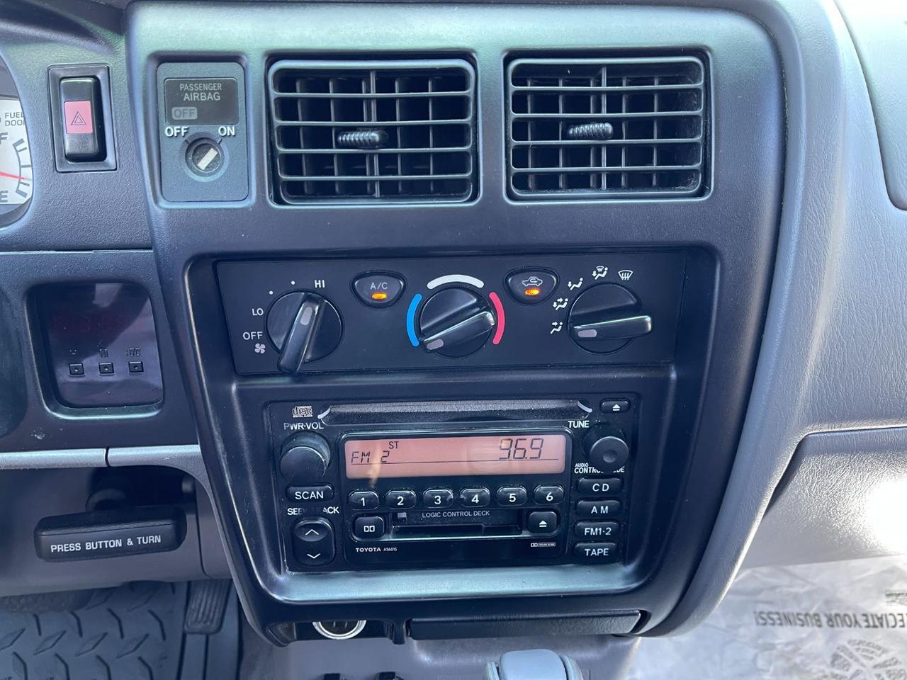 2001 Toyota Tacoma Base V6 Hayden ID