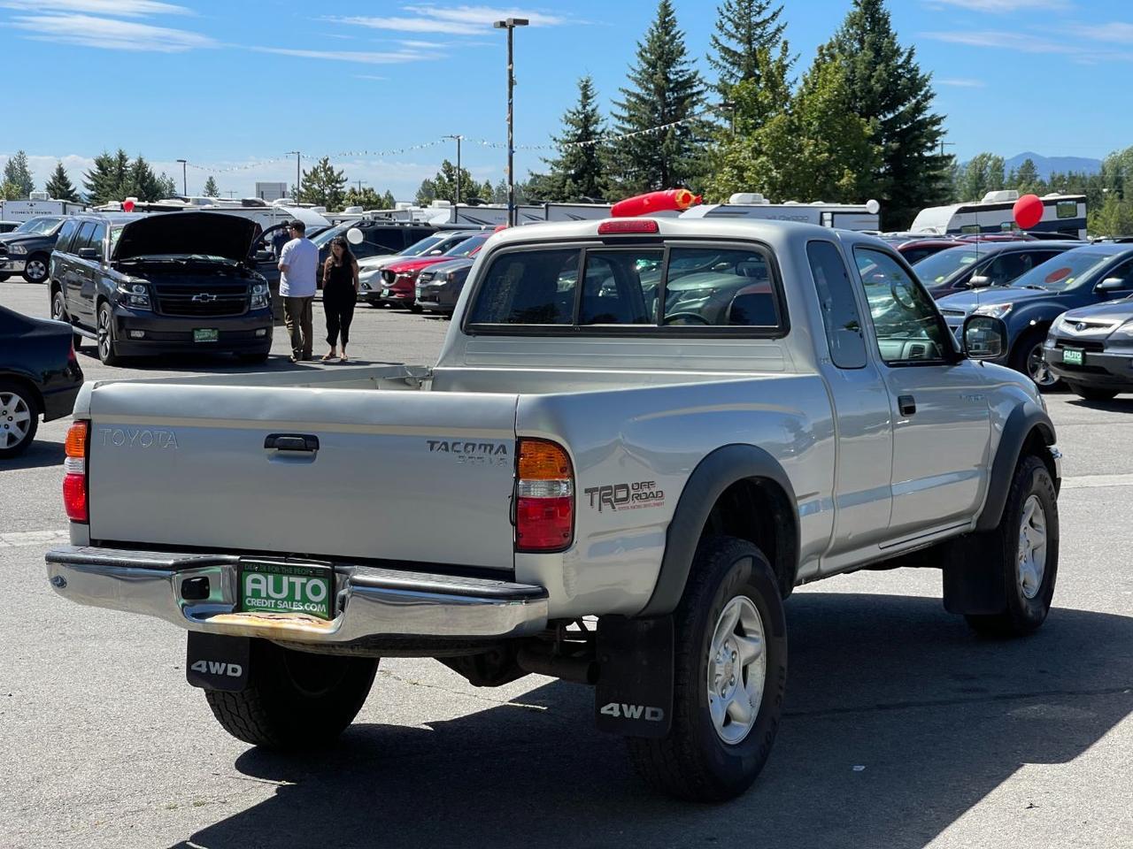 2001 Toyota Tacoma Base V6 Hayden ID