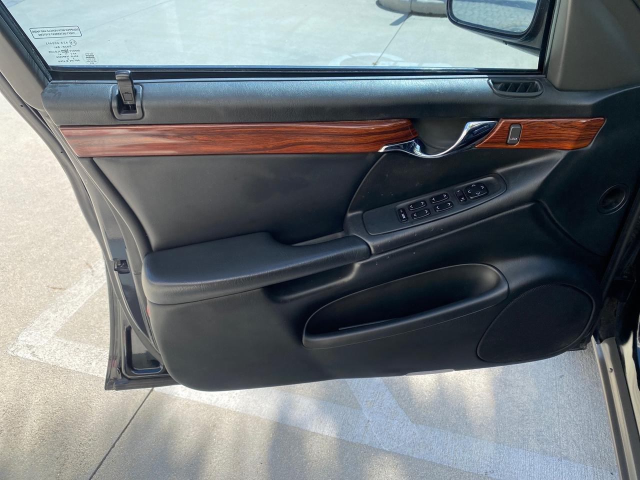 2002 Cadillac Deville LIMO LOW MILES 37,218 Pompano Beach FL
