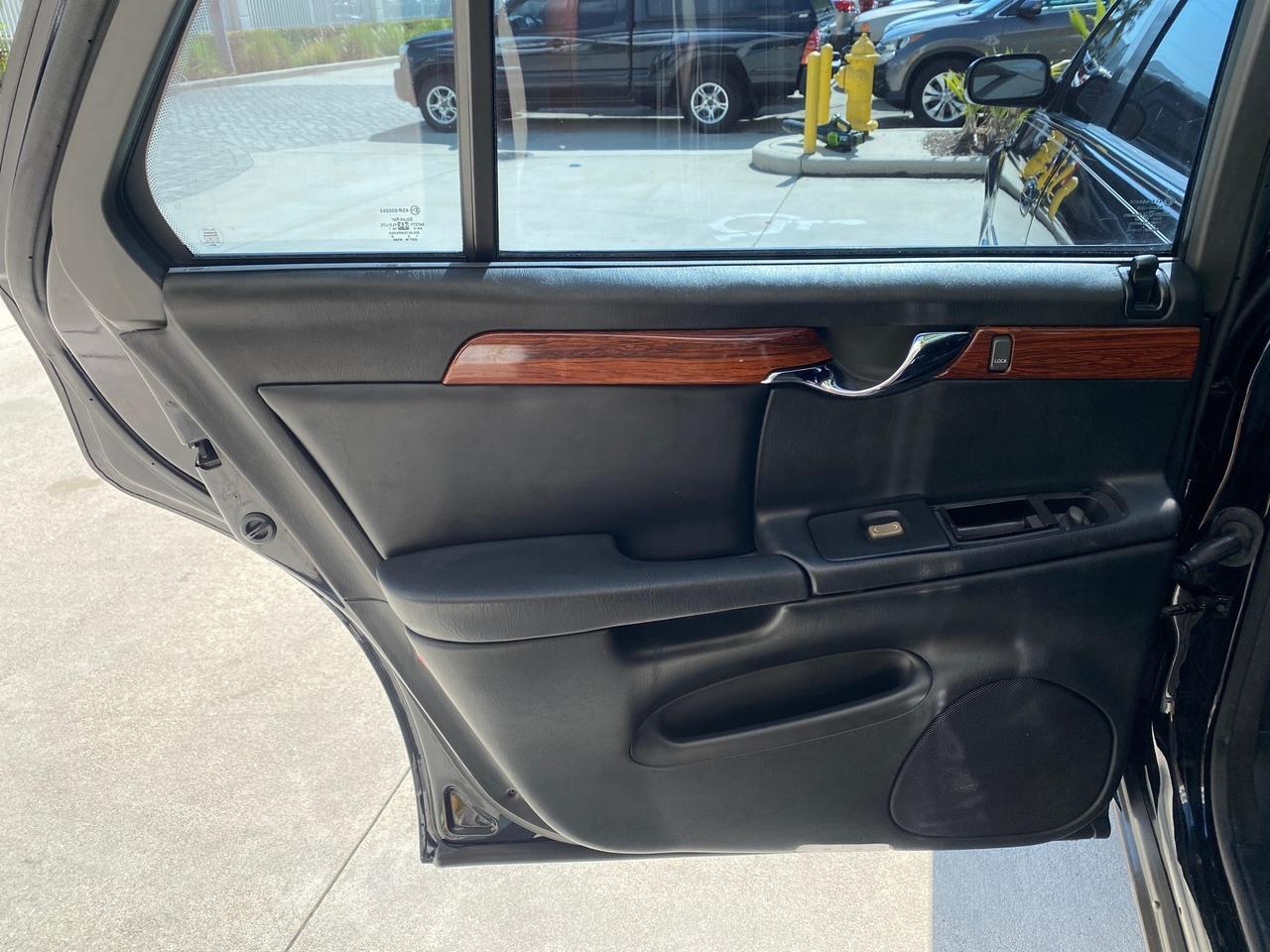 2002 Cadillac Deville LIMO LOW MILES 37,218 Pompano Beach FL