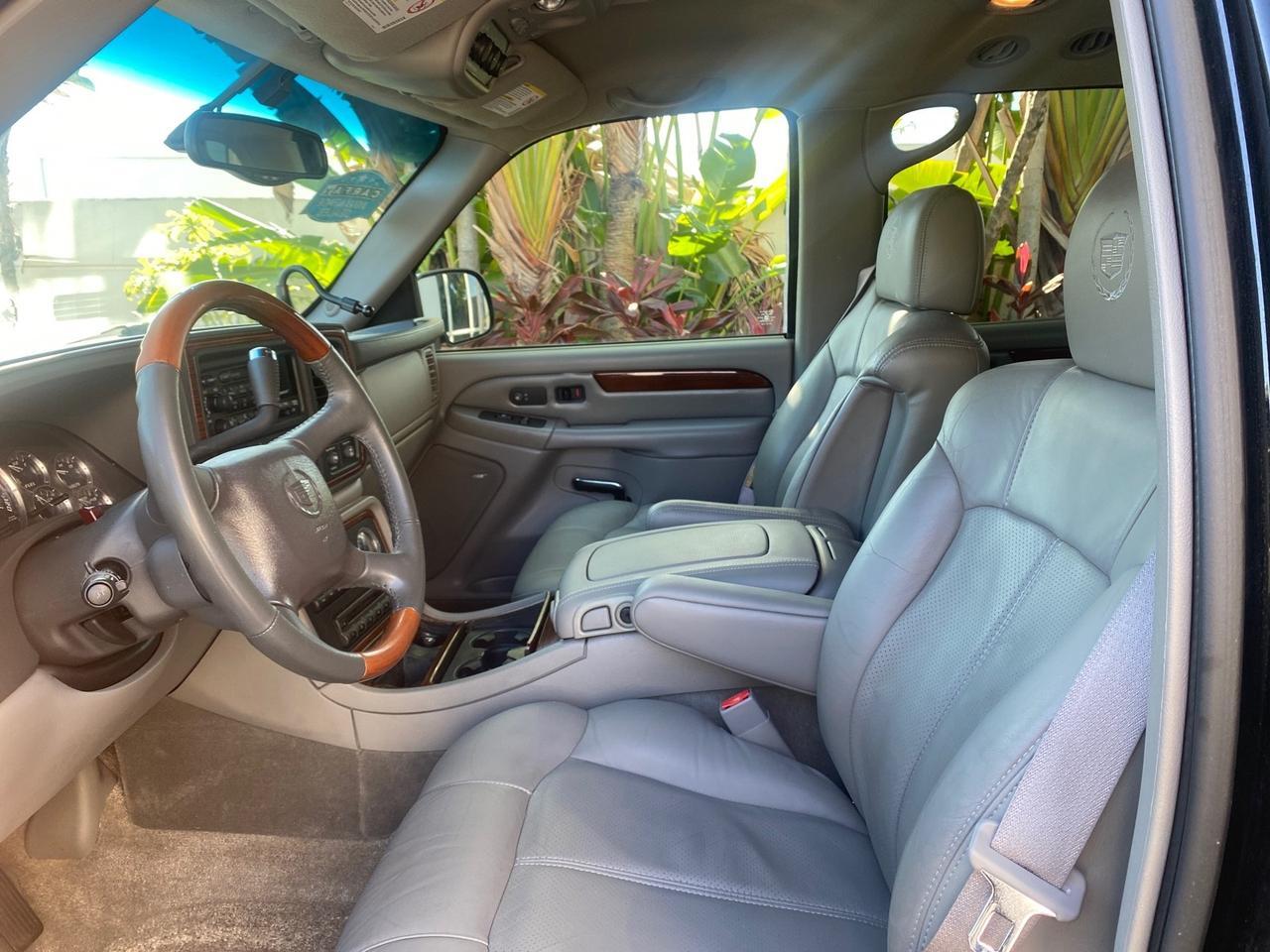 2002 Cadillac Escalade L0W MILES 68,090 4WD Pompano Beach FL