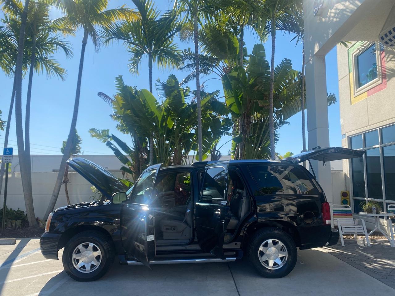 2002 Cadillac Escalade L0W MILES 68,090 4WD Pompano Beach FL