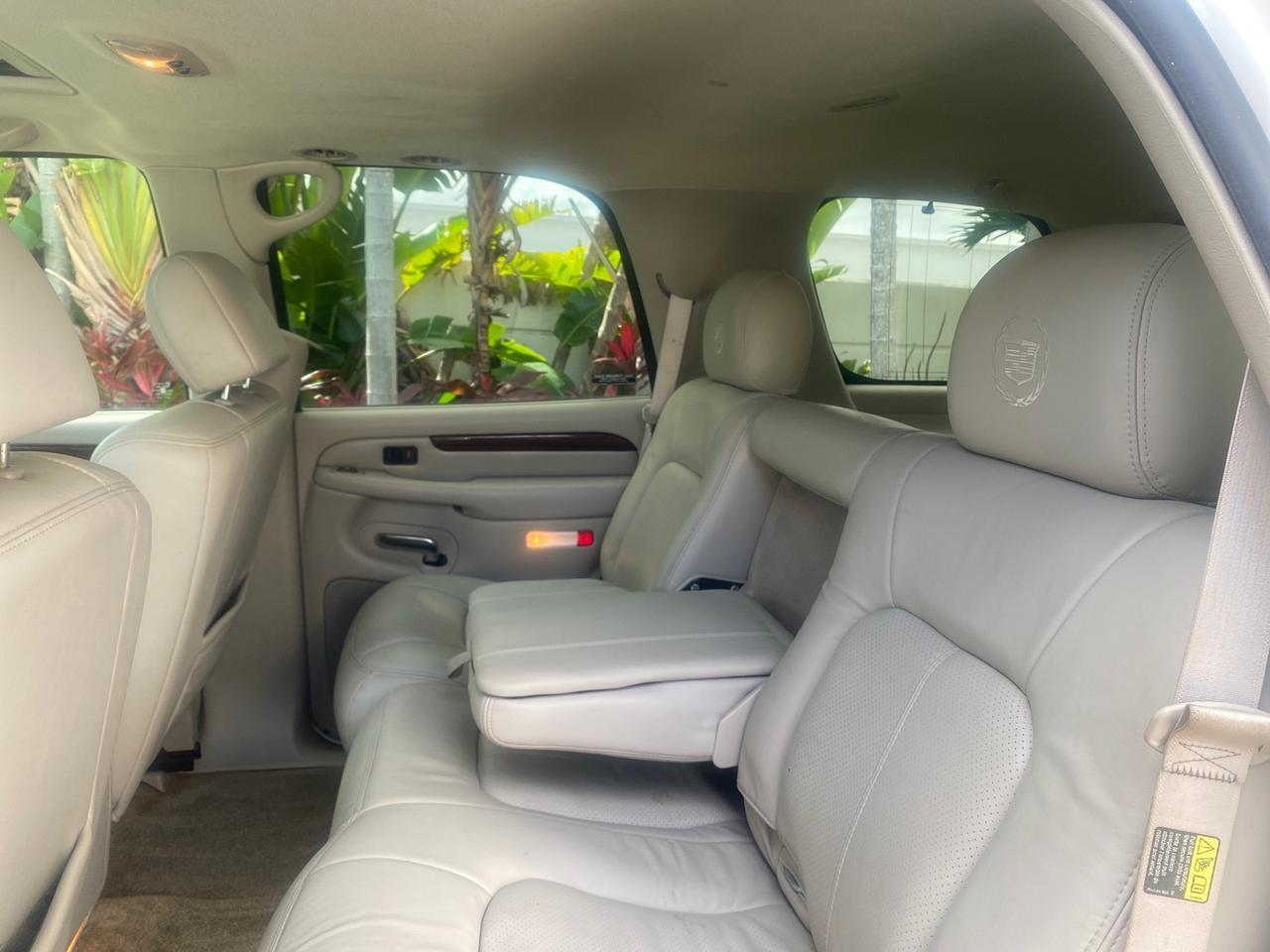 2002 Cadillac Escalade LOW MILES 67,881 1 OWNER Pompano Beach FL