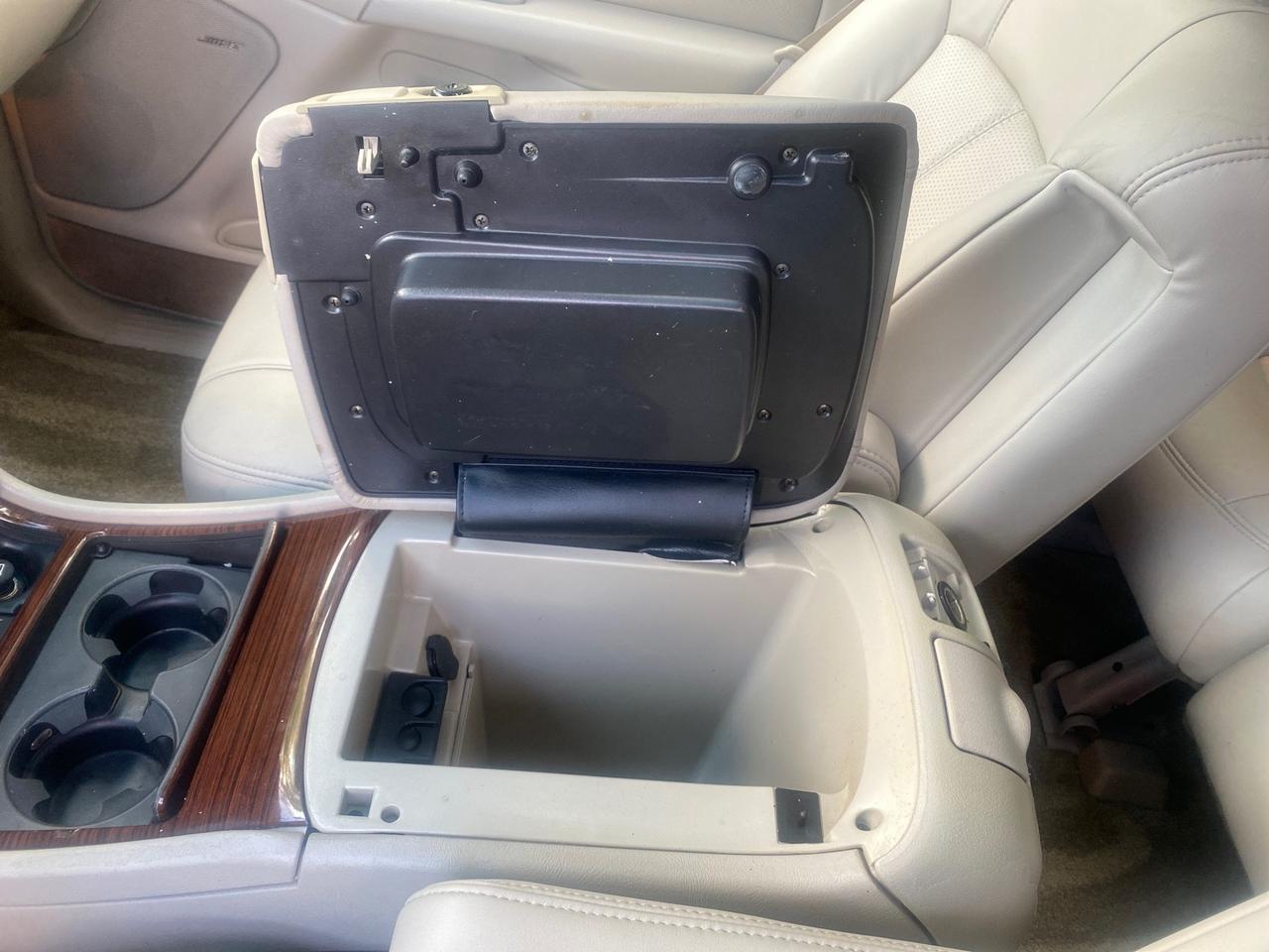 2002 Cadillac Escalade LOW MILES 67,881 1 OWNER Pompano Beach FL