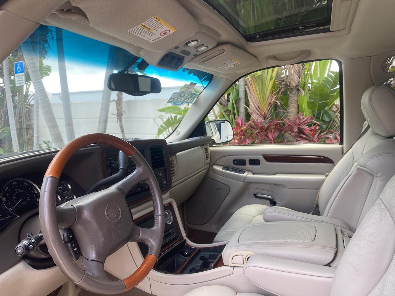 2002 Cadillac Escalade LOW MILES 67,881 1 OWNER Pompano Beach FL