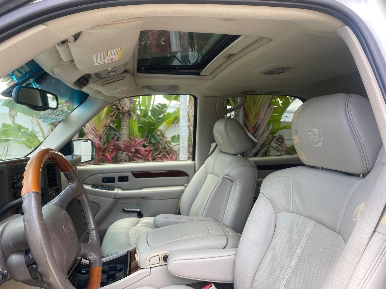 2002 Cadillac Escalade LOW MILES 67,881 1 OWNER Pompano Beach FL
